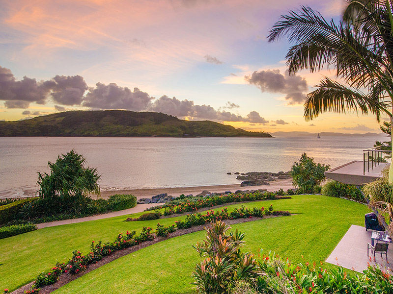 hamilton island yacht club villa 8