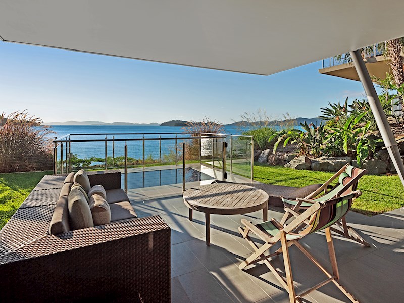 yacht club villa 16 hamilton island