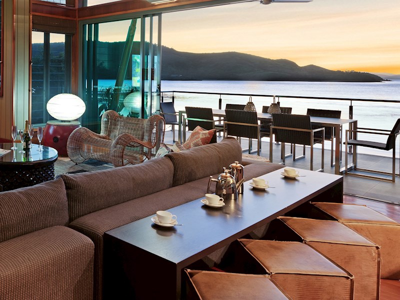 yacht club villa 16 hamilton island